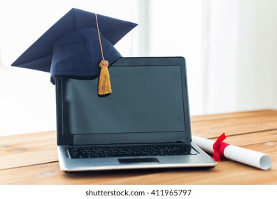 21,872 Graduation hat computer Images, Stock Photos & Vectors ...