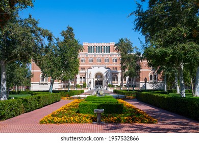 Edward L. Doheny Jr. Memorial Library on University of Southern California (USC) in downtown Los Angeles, California CA, USA. 