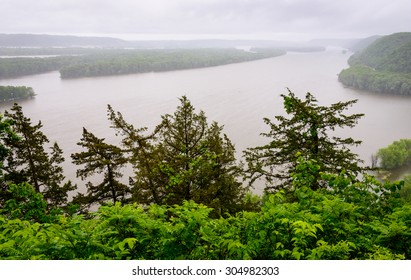 Effigy Mounds National Monument