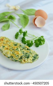 Egg White Omelette With Spinach, Alfalfa Sprout And Parsley