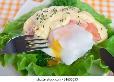 Eggs Benedict With Salted Salmon