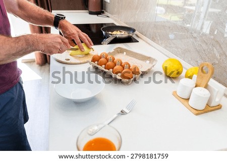 eggs for omlette on kitchen table