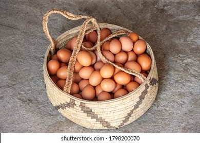 Raffia Basket Immagini Foto Stock E Grafica Vettoriale Shutterstock