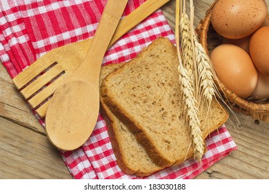 eggs,bread on a table