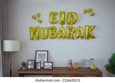 Eid Mubarak Decoration On The Wall At Home