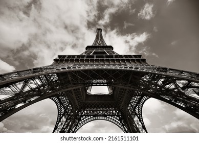 Eiffel Tower Famous Landmark Paris France Stock Photo 2161511101 ...