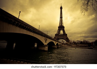The Eiffel Tower . Paris