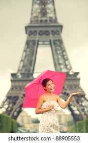 https://image.shutterstock.com/image-photo/eiffel-tower-paris-woman-cute-260nw-88905553.jpg
