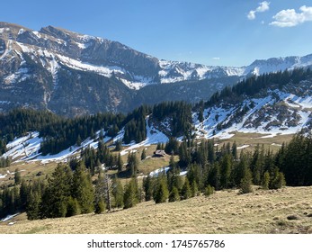The Eigental alpine valley along the Rümlig (Ruemlig or Rumlig) River, Eigenthal - Canton of Lucerne, Switzerland (Kanton Luzern, Schweiz)