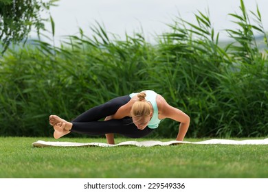 Eight Angle Pose Astavakrasana Yoga