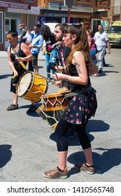 EL ALAMO, MADRID, SPAIN . MAY 5, 2019: Medieval Market. A Group Of Street Musicians Encourages The Public With Drums