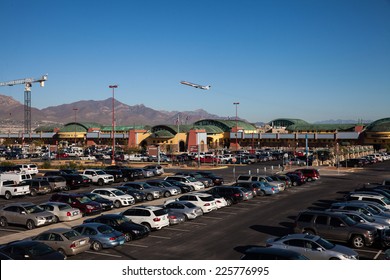 EL PASO OCTOBER 24.  American Airlines Departs The El Paso International Airport On The Way To Dallas On October 24, 2014 At El Paso, Texas. 