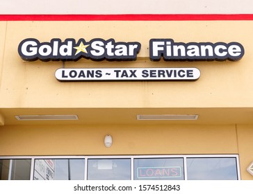 El Paso, Texas / USA: Circa November 2019
Gold Star Finance Located In A Strip Mall. 