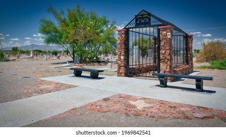 El Paso, Texas, USA - July 9, 2015: The Grave Of Famed Outlaw And Notorious Gunfighter John Wesley Hardin, Nicknamed 