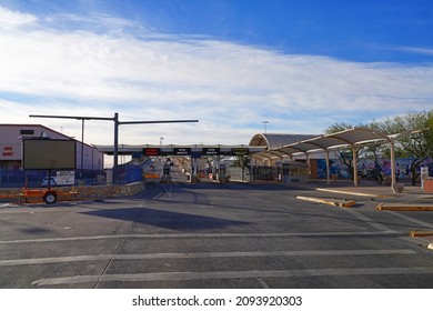 EL PASO, TX -15 DEC 2021- View Of The Wall At The Southern Border Between The United States And Mexico In El Paso, Texas With Ciudad Juarez, Mexico.