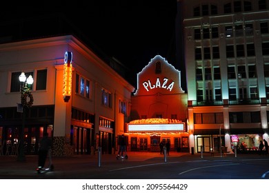 EL PASO, TX –15 DEC 2021- View Of The Landmark Plaza Theatre, A National Historic Building Of Significance Built In 1930 On Pioneer Plaza In Downtown El Paso, Texas, United States.