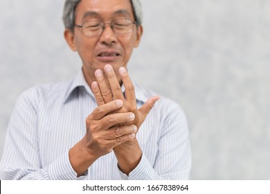 elder hand pain with Trigger Finger or rheumatoid arthritis.