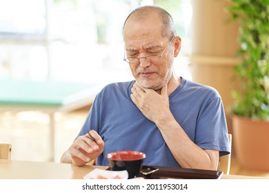 Elderly people who have dysphagia due to eating