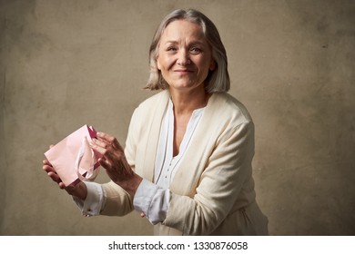 6,714 Gift Old Mom Images, Stock Photos & Vectors | Shutterstock