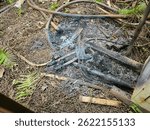 The electric cable exploded because it was deliberately cut by a thief with scissors while the cable was carrying electricity.