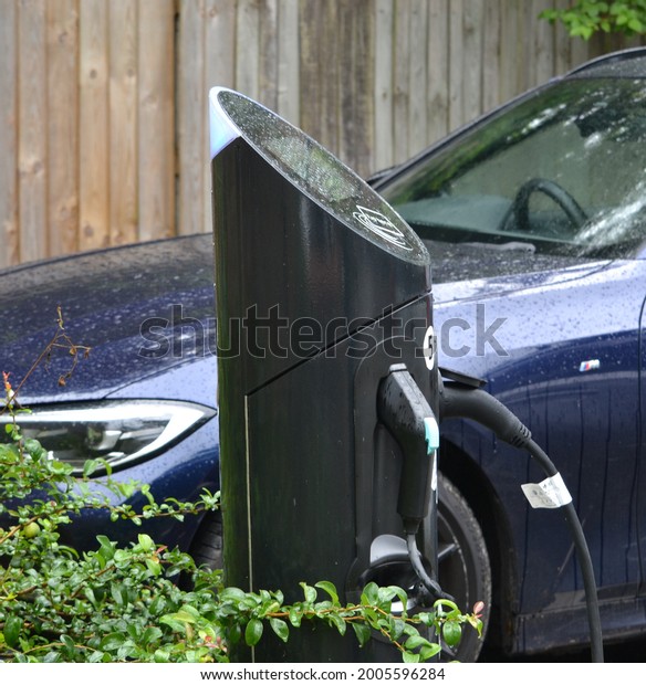 Electric Charging Point and\
Car