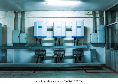 Electric Energy Storage Pot From Solar Cells In The Factory At Petchkasem Road Omnoi Krathumban Samut Sakhon, 24 December 2019