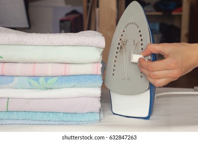 cleaning flat iron