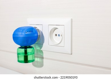 Electric Insect Repellent Diffuser In Socket