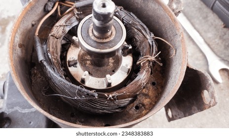 154 Free CC0 Electric motor winding Stock Photos - StockSnap.io