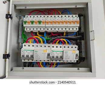 panel board circuit breaker