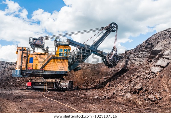 Electric Rope Shovel Mining Equipment Mining Stock Photo (Edit Now ...