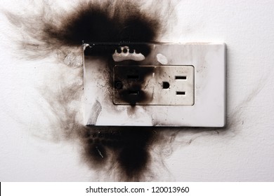 Electrical Failure In Power Outlet Isolated