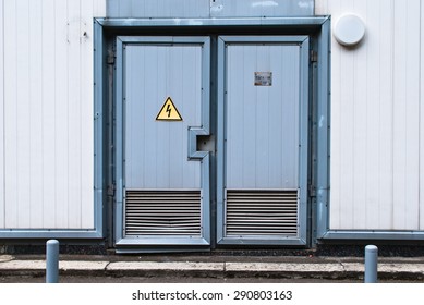  Electrical panel 