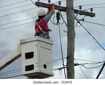 electrician working cherrie picker