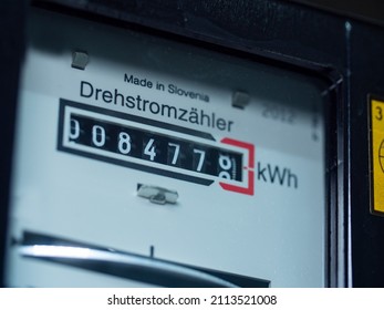 Electricity meter, polyphase meter (Drehstromzähler). Measuring used electricity in  kilowatt hour (kWh).