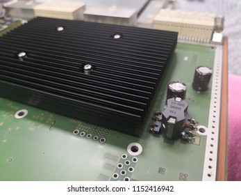 Electronic board with unit elements