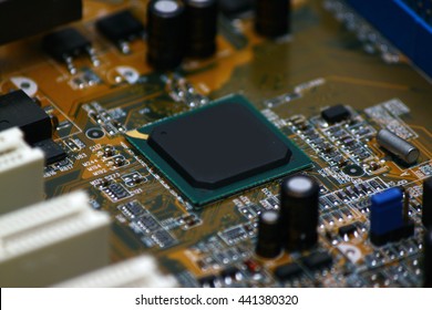 Electronic Chipset On Moterboard