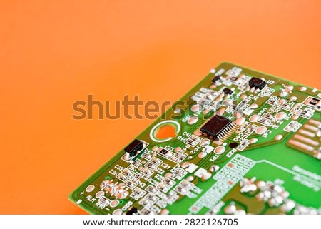 Electronic circuit board with chipset processor soldered in the surface