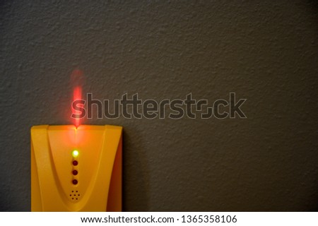 Electronic stud finder
