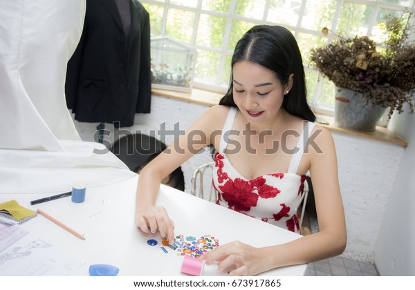 Elegant Asian Woman Fashion Store Stylish Stock Photo 673917865 ...