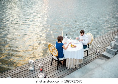 20 Candle light dinner lake view Images, Stock Photos & Vectors ...