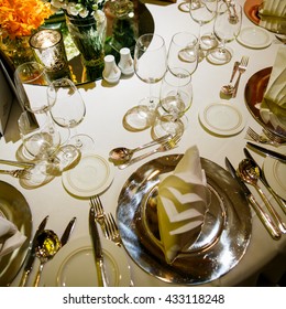The elegant dinner table.