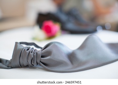 Elegant gray tie