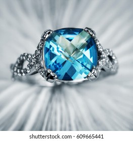 Elegant Jewelry Rings With Jewel Gem Stone Blue Topaz And Diamonds