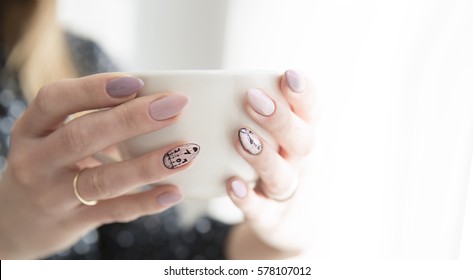 Elegant Nails Hybrid