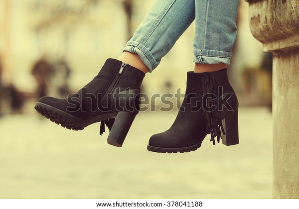 trendy boots for girls