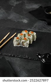 Elegante Rollo Maki Salmón