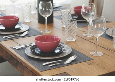 Elegant Table Set Up For Dinning Room