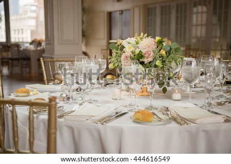 Elegant Wedding Table Setting