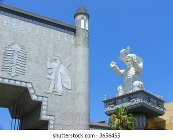 Elephant Statue And Arch In Hollywood And Highland Center Courtyard